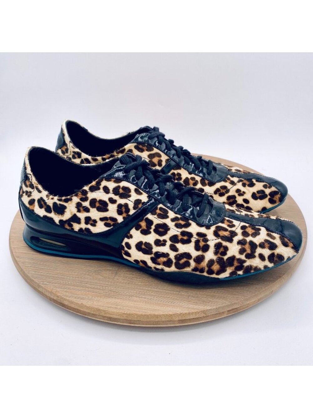 Women's Leopard Print Lace-Up Fashion Sneakers
